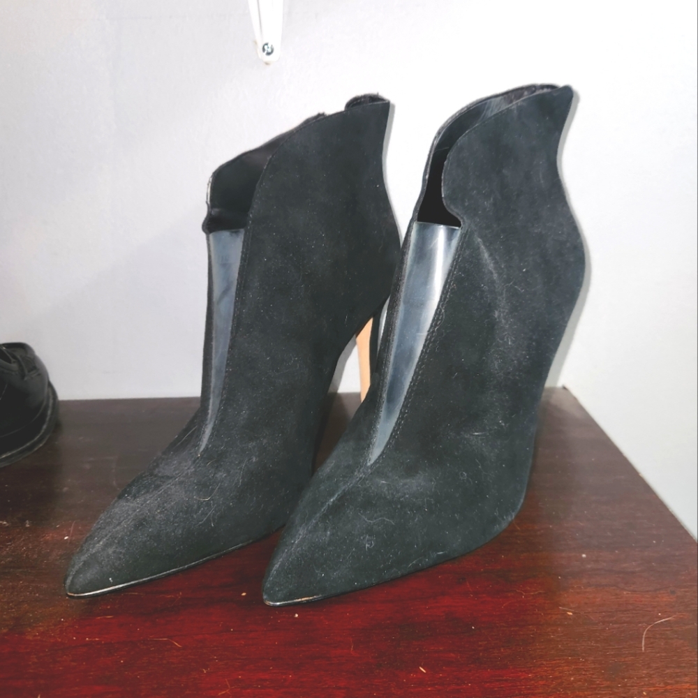 Jessica Simpson Suede heels